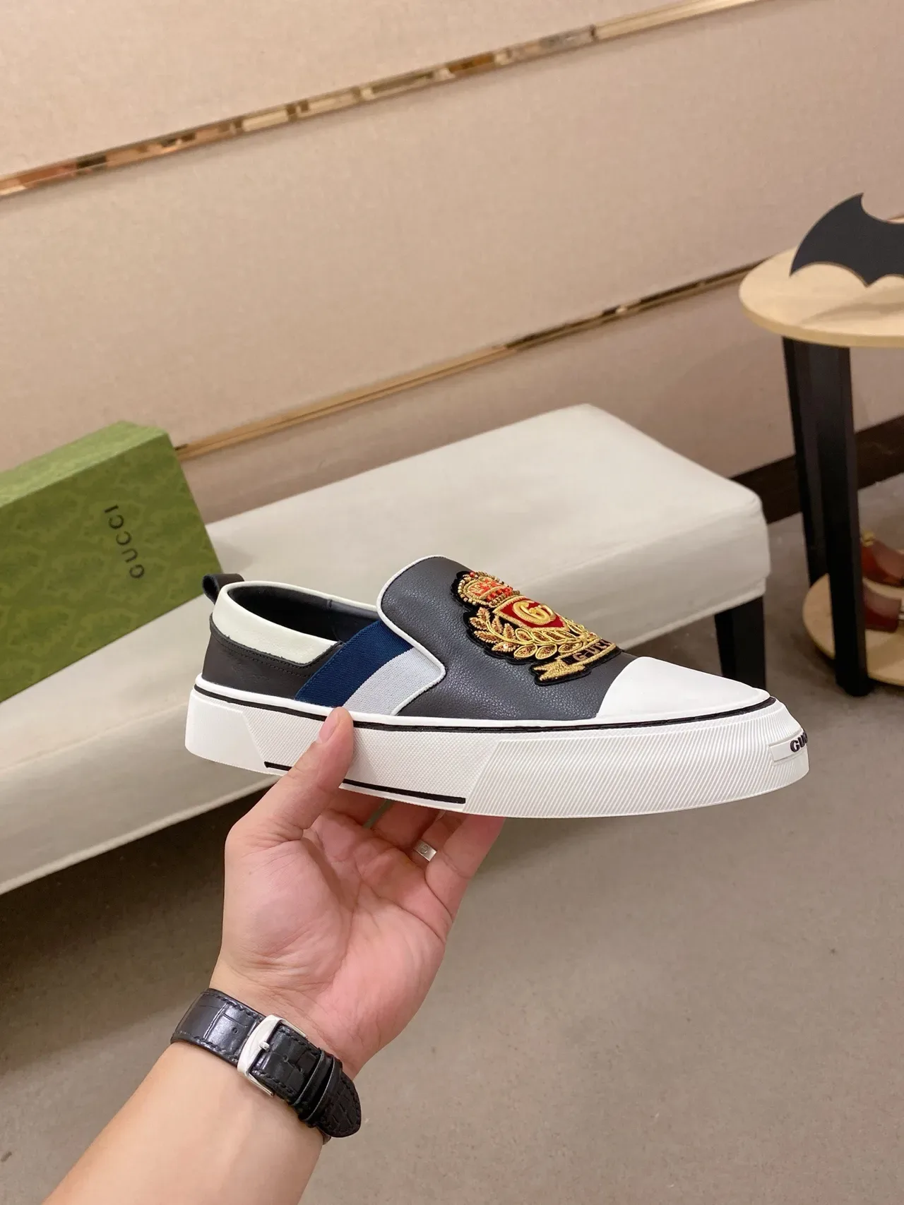 Gucci Black White Embroidered Crest Slip-On Construction Lifestyle Sneakers 9
