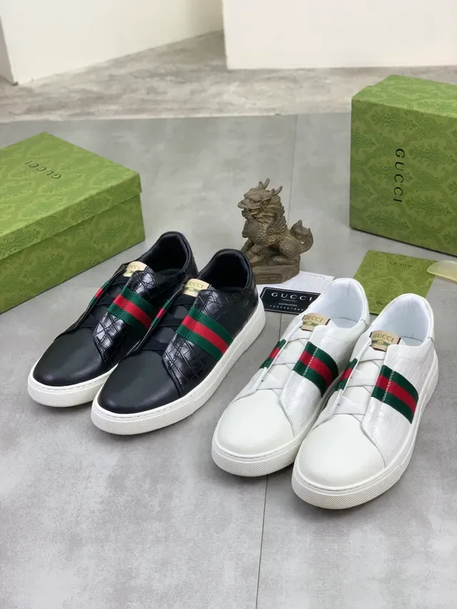 Gucci Black White Laceless Slip-On Croc-Embossed Leather Lifestyle Sneakers 2