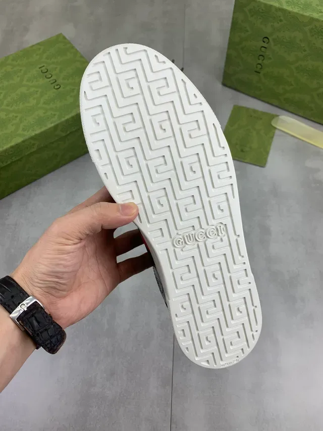Gucci Black White Laceless Slip-On Croc-Embossed Leather Lifestyle Sneakers 3