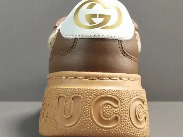 Gucci Brown Beige GG Monogram Canvas Leather Overlays Lifestyle Sneakers 11