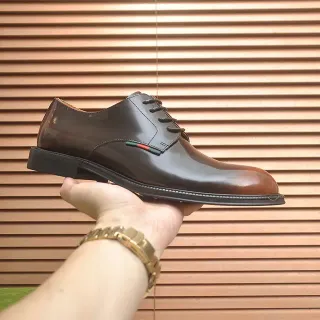Gucci Brown Black Polished Leather Cap Toe Oxford Shoes