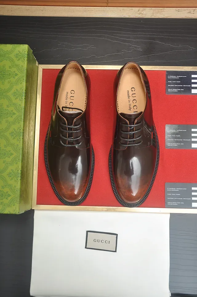 Gucci Chaussures Oxford Cuir Poli Marron Noir Bout de Cap 5