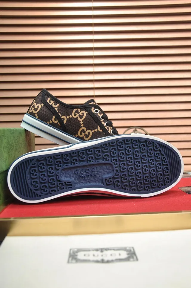 Gucci Tênis Lifestyle Marrom Branco GG Monogram Lona Costura Navy 7