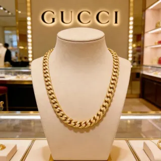 Gucci قلادة كيرب لينك كونكي ذهبي