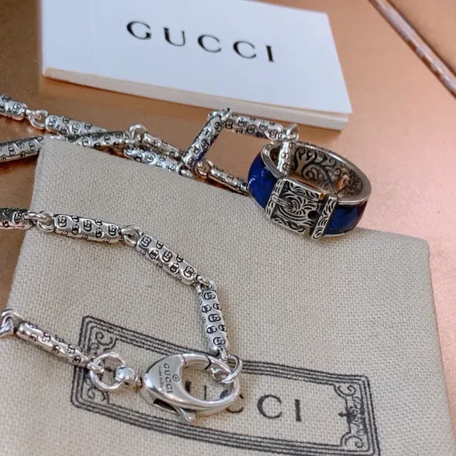 Gucci Dionysus Silver Blue Chain Link Ornate Engraved Pendant Necklace 6