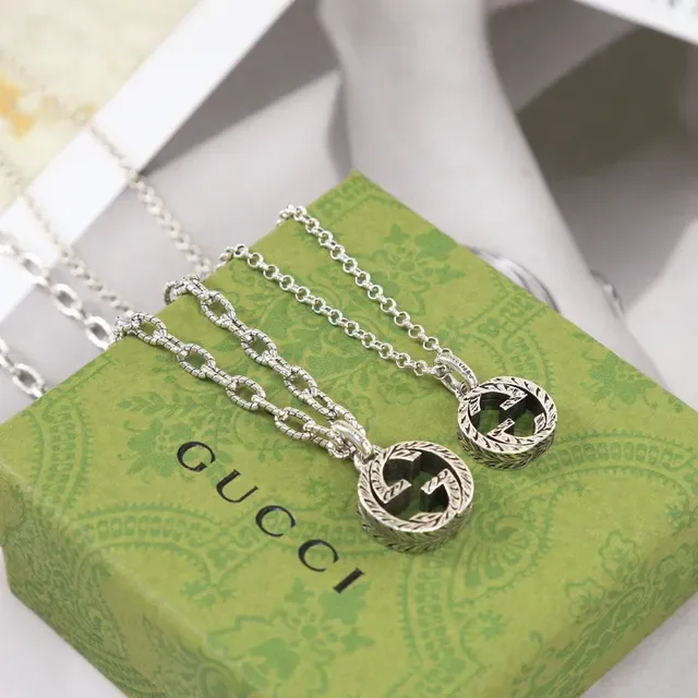 Gucci Double G Interlocking Pendant Necklace 3