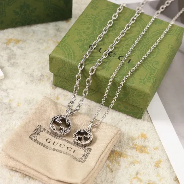 Gucci Double G Interlocking Pendant Necklace 5