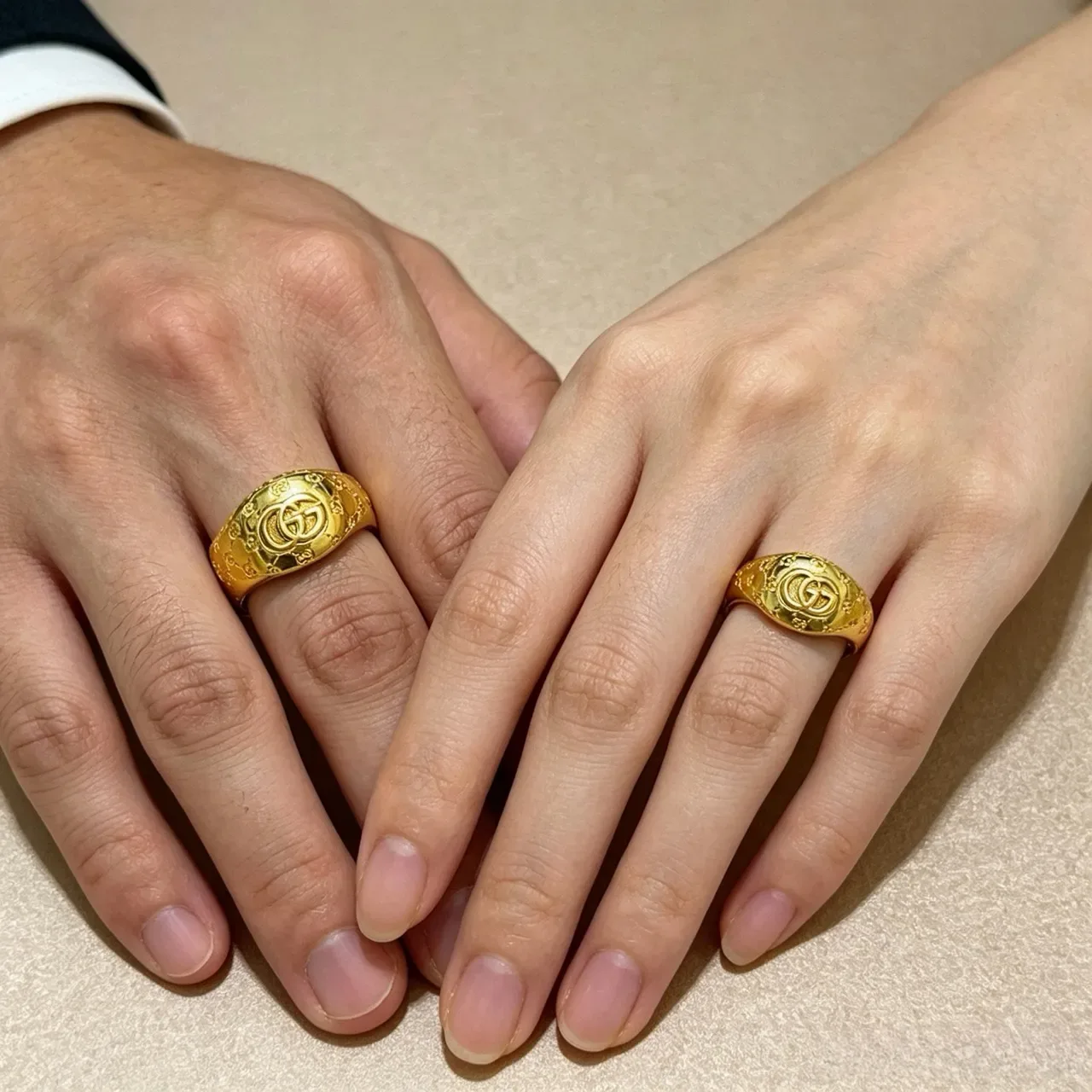 Gucci Double G Signet Gold Ornate Monogram Band Ring 2