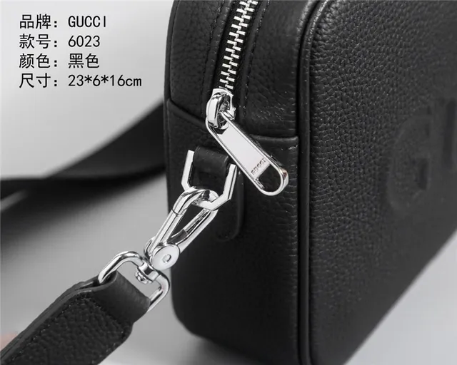 Gucci Embossed Logo Bolsa Cruzada Couro Preto Texturizado 5