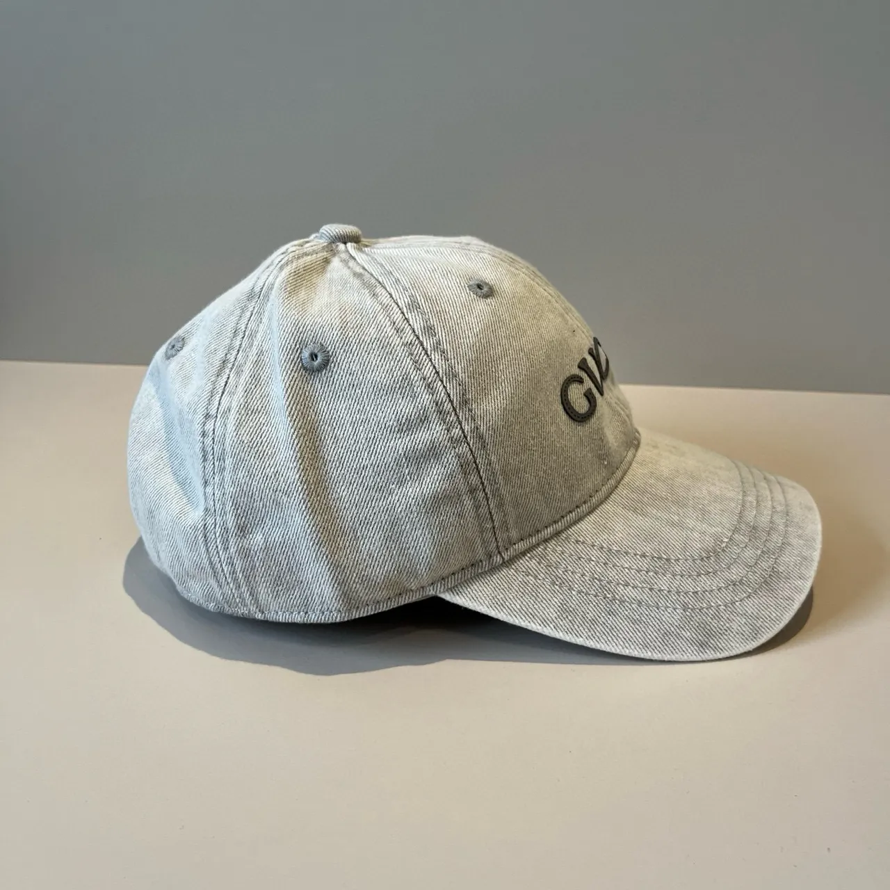 Gucci Casquette de baseball en Denim Brodé Lavé à la Lumière 7