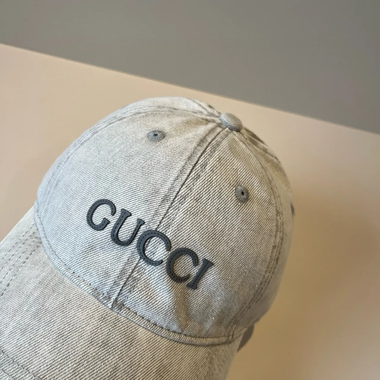 Gucci Casquette de baseball en Denim Brodé Lavé à la Lumière 4
