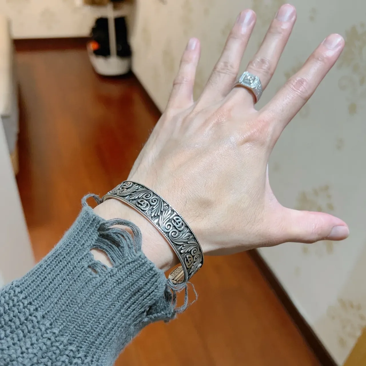 Gucci Engraved Interlocking G Scrollwork Oxidized Silver Open Cuff Bracelet 8