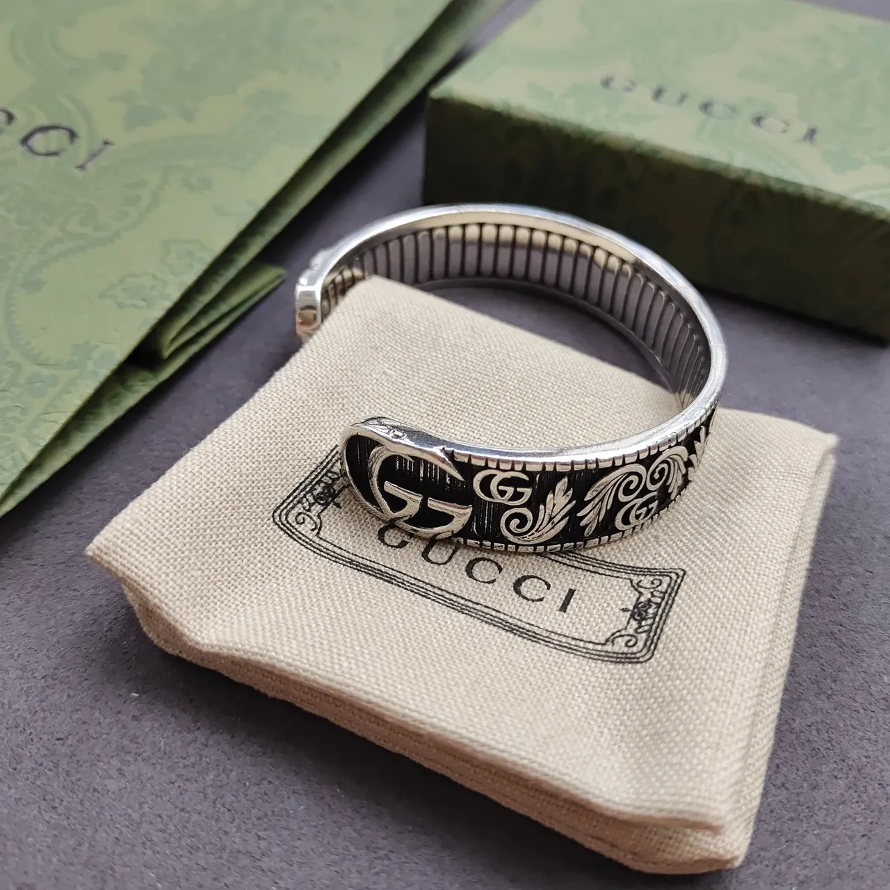 Gucci Engraved Scrollwork Black Enamel Open Cuff Bracelet 4