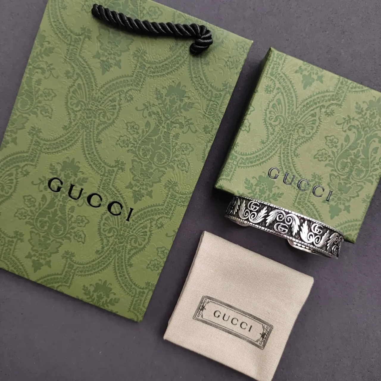 Gucci Engraved Scrollwork Black Enamel Open Cuff Bracelet 5