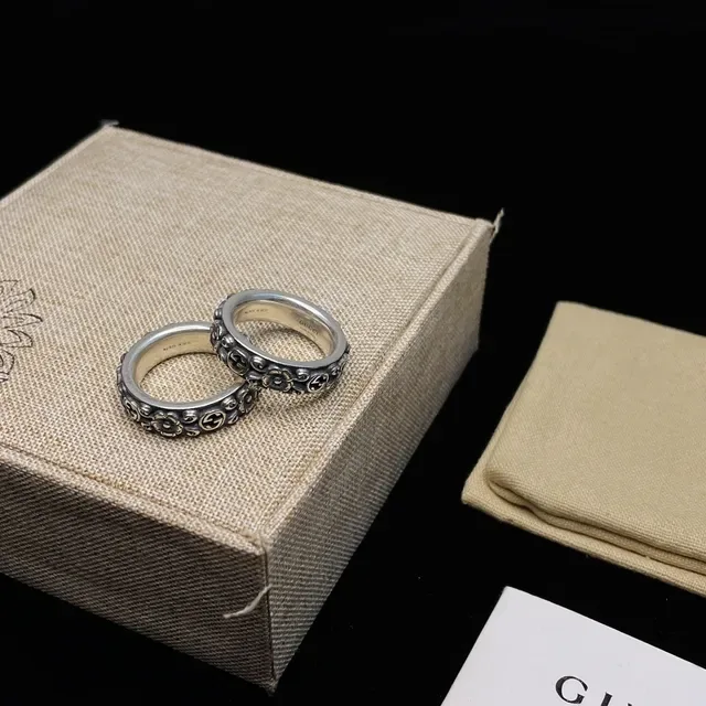 Gucci Floral and Interlocking G Oxidized Silver Ring 3