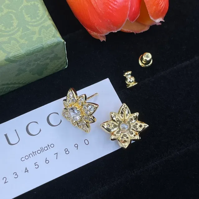 Gucci Floral Pavé Crystal Gold-Tone Stud Earrings 4