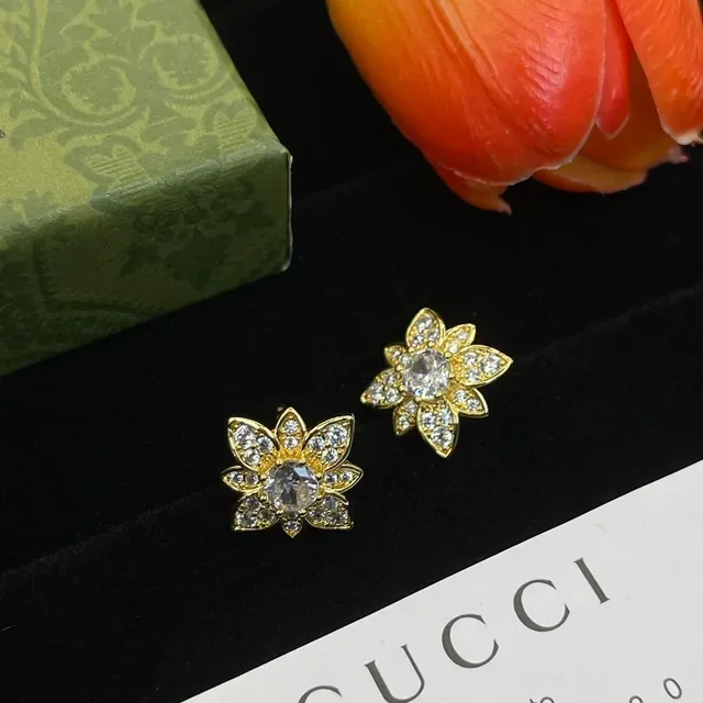 Gucci Floral Pavé Crystal Gold-Tone Stud Earrings 7