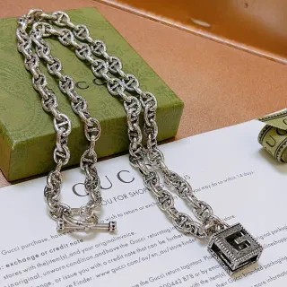 Gucci G-Link Collier Argent Chaîne Interlacée Fermoir Toggle