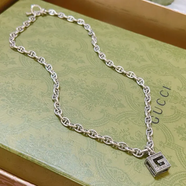 Gucci G-Link Silver Interlocking Chain Toggle Clasp Necklace 6