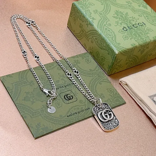 Gucci GG Dog Tag Silver Curb Chain Necklace 6