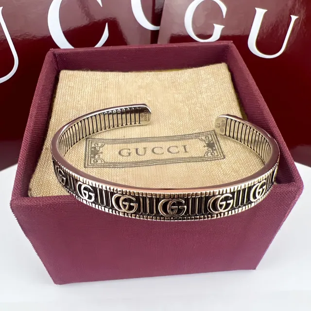 Gucci GG Marmont Black Enamel Interlocking GG Bracelet 7