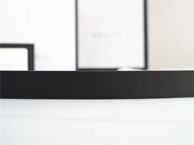 Gucci GG Marmont Black Gold Interlocking G Buckle Ceinture en cuir lisse 4