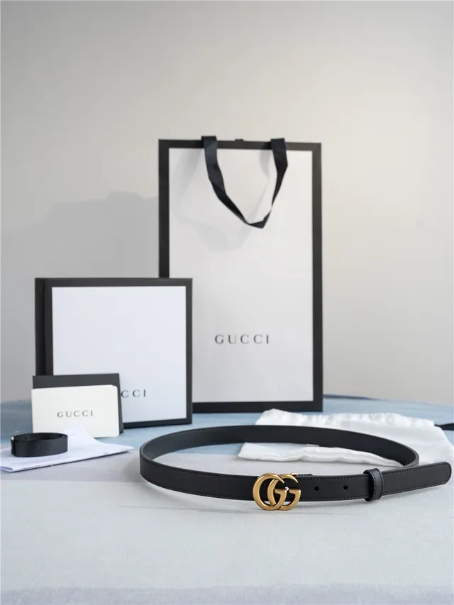 Gucci GG Marmont Black Gold Interlocking G Buckle Ceinture en cuir lisse 7