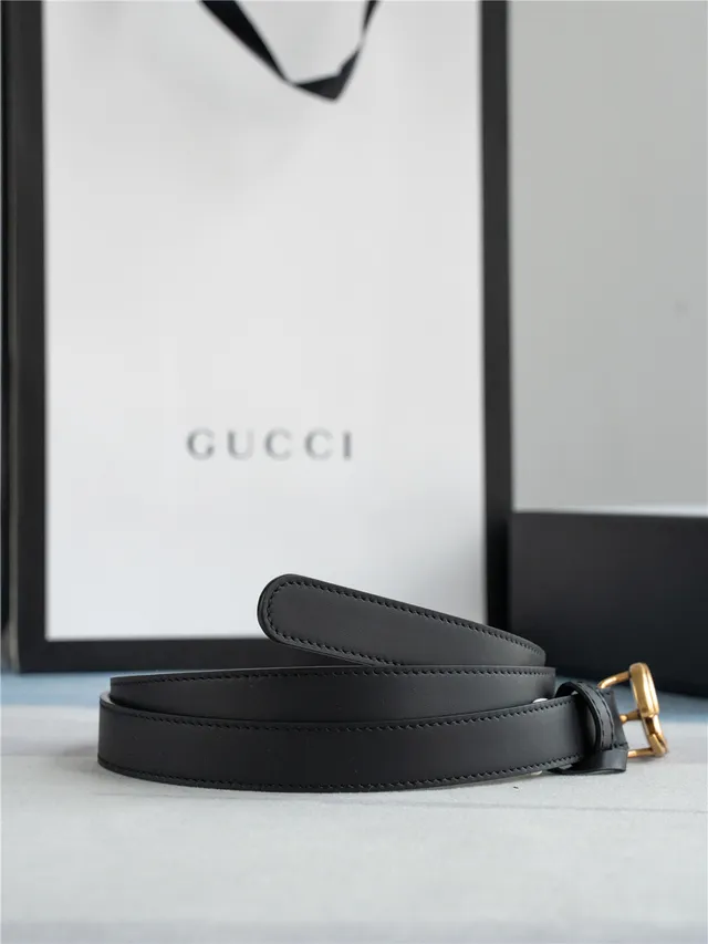 Gucci GG Marmont Black Gold Interlocking G Buckle Ceinture en cuir lisse 8