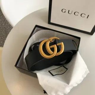 Gucci GG Marmont Black Gold Interlocking G Buckle Smooth Leather Belt