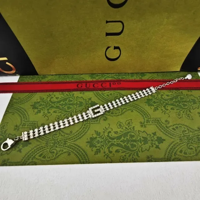 Gucci GG Marmont Crystal-Embellished Interlocking G Chain Bracelets 4