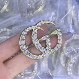 Gucci GG Marmont Crystal-Encrusted Gold-Tone Brooch