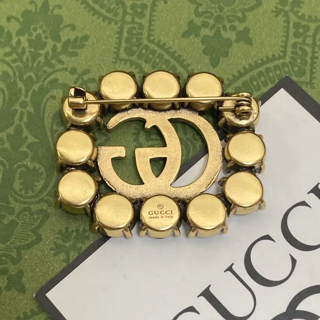 Gucci GG Marmont Broche incrustée de cristaux avec finition dorée 2
