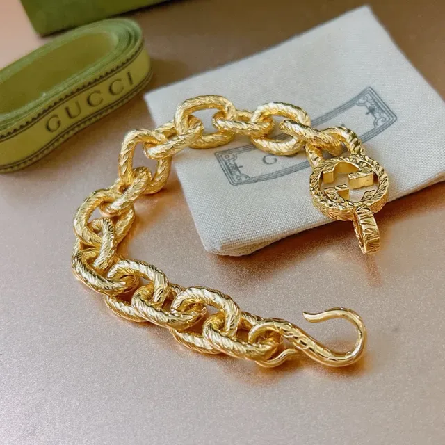 Gucci GG Marmont Gold Twisted Rope-Link Chain Interlocking G Logo Clasp Bracelet 4