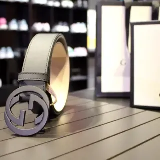 Gucci GG Marmont Gray Beige Interlocking G Buckle Matte-Finish Metal Hardware Leather Belt