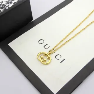 Gucci GG मार्मोंट इंटरलॉकिंग जी गोल्ड टोन नेकलेस