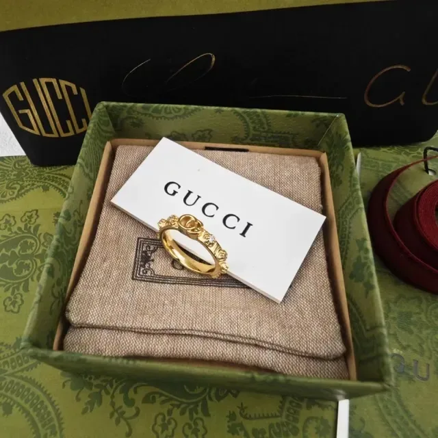 Gucci GG Marmont Pavé Stone Gold Ring 6
