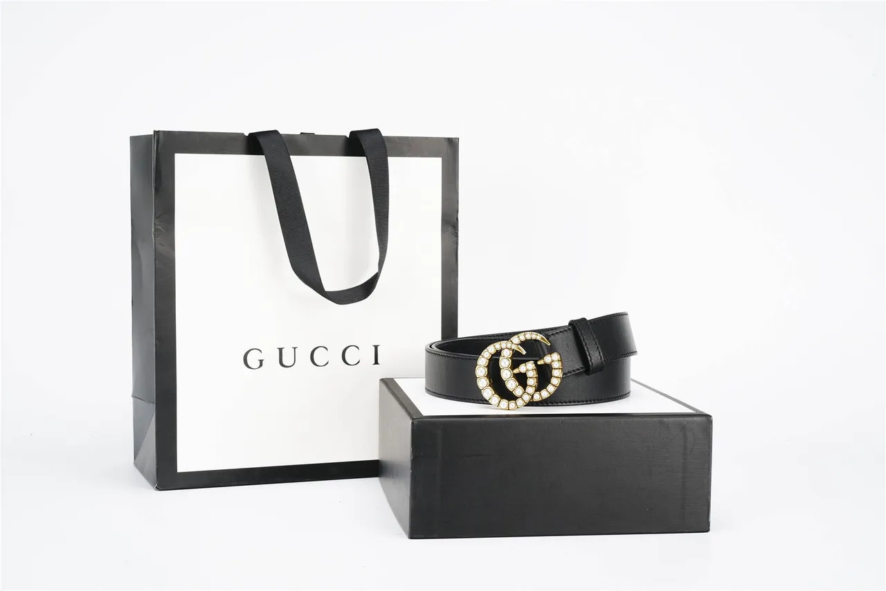 Gucci GG Marmont Ceinture en cuir noir ornée de perles 5