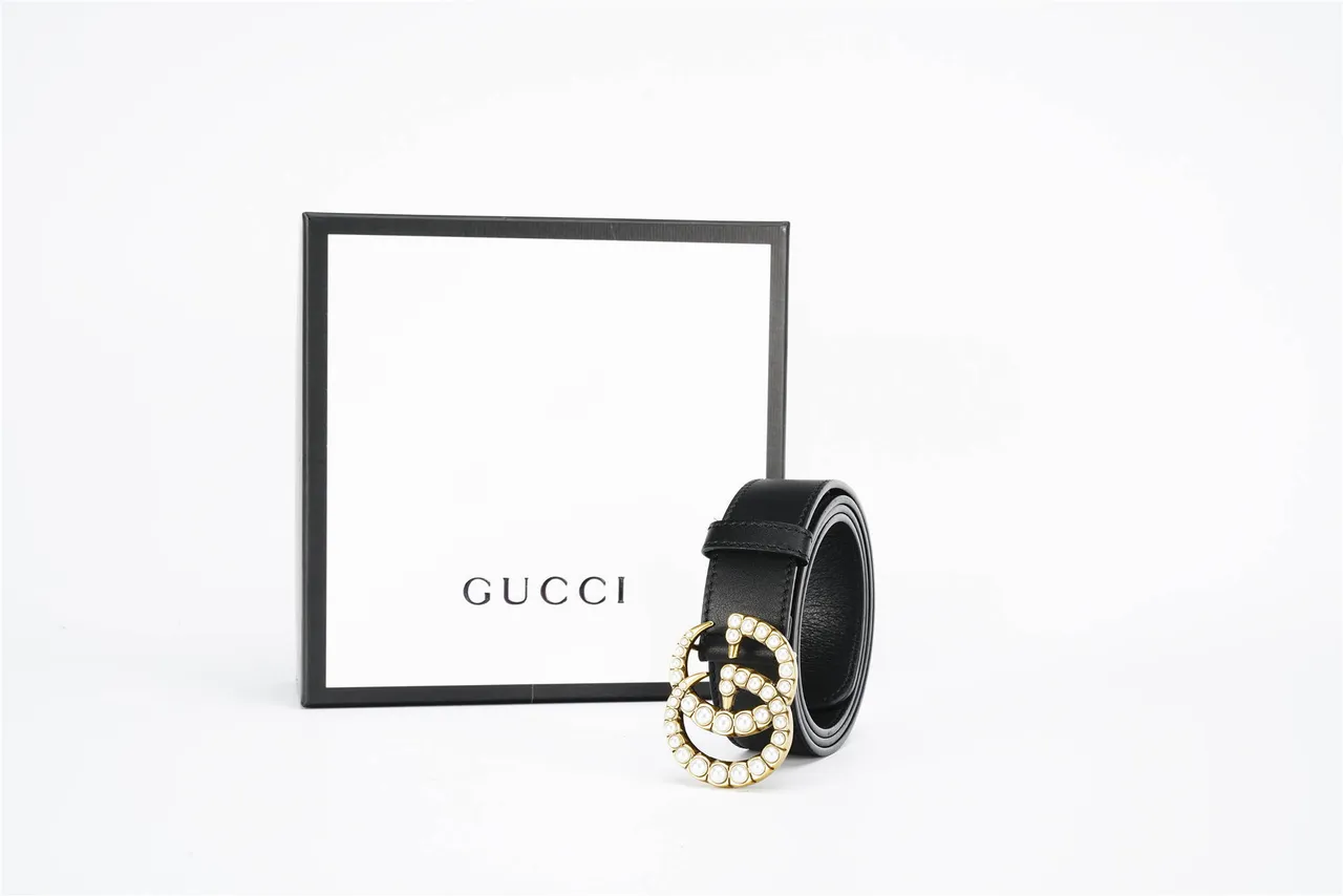 Gucci GG Marmont Ceinture en cuir noir ornée de perles 6