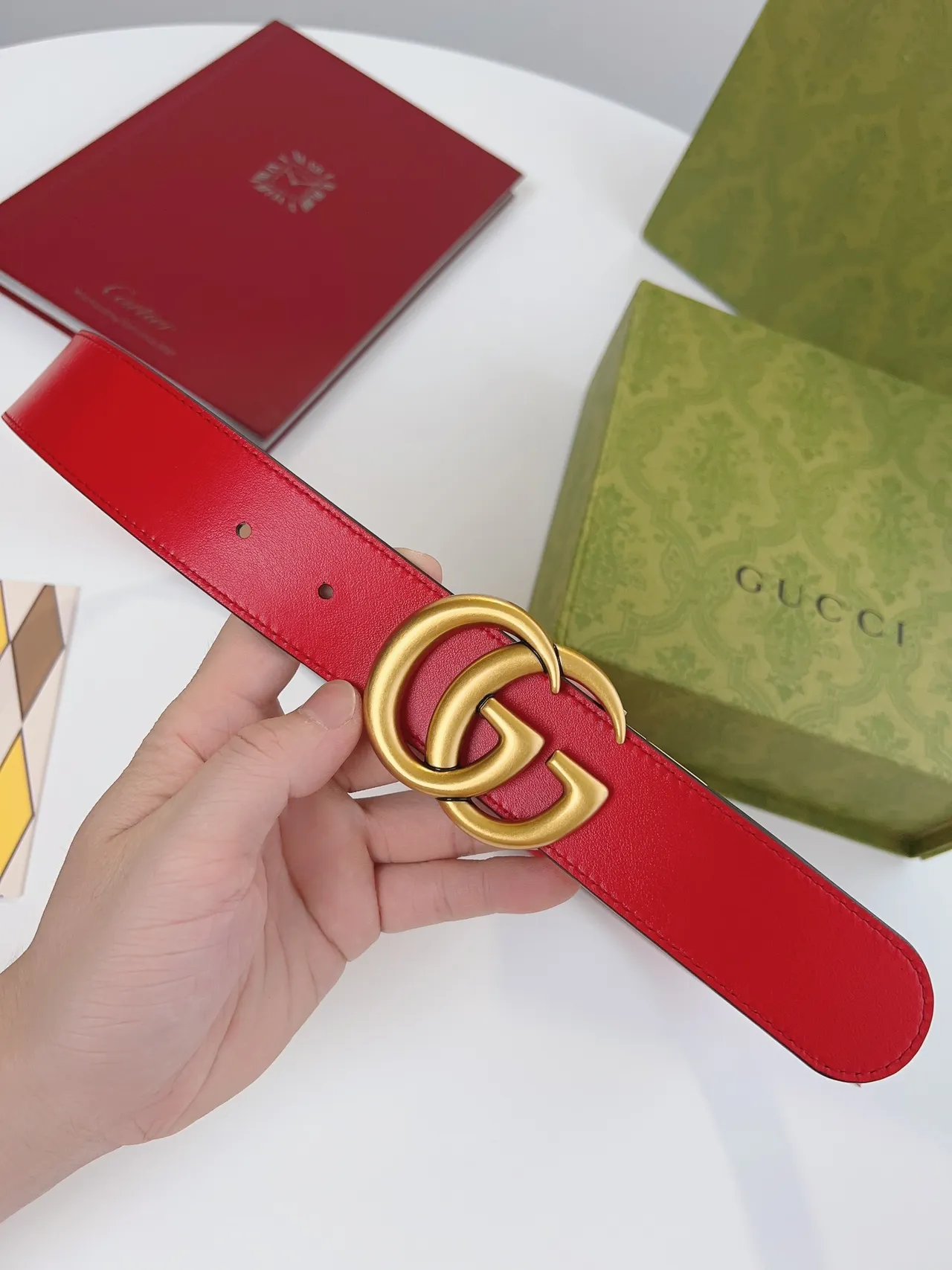 Gucci GG Marmont Ceinture en cuir rouge et beige réversible 6