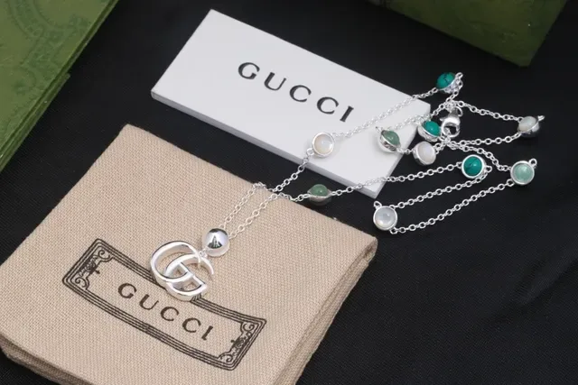 Gucci GG Marmont Silver Beige Interlocking Double G Pendant Fine Link Chain Necklace 3
