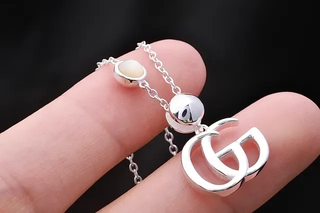 Gucci GG Marmont Silver Beige Interlocking Double G Pendant Fine Link Chain Necklace 7