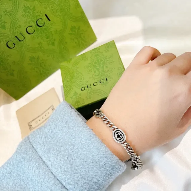 Gucci GG Marmont Silver Black Curb-Link Chain Interlocking G Logo Medallions Bracelet 7