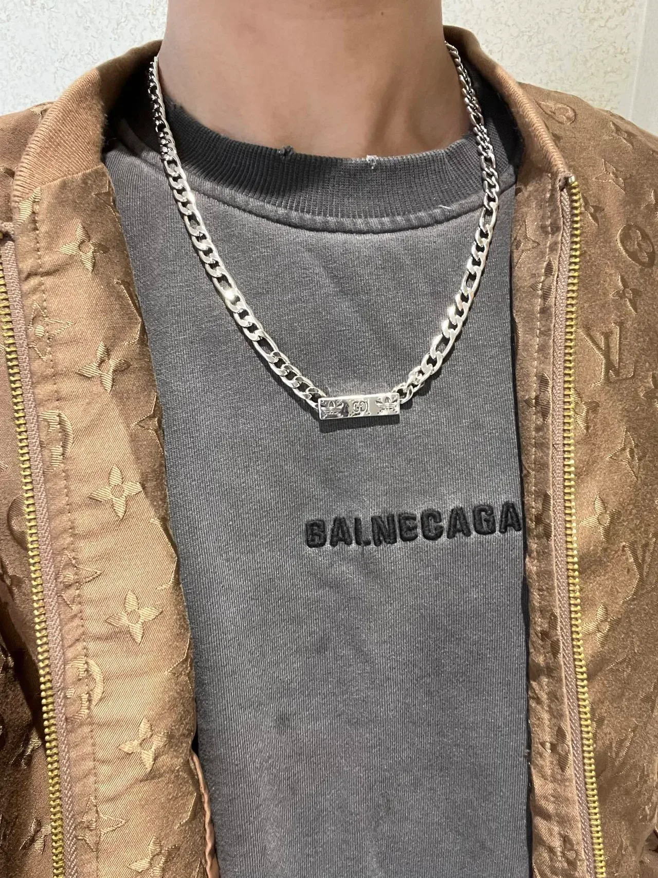 Gucci GG Marmont Silver Green Figaro Chain Logo Pendant Necklace 5