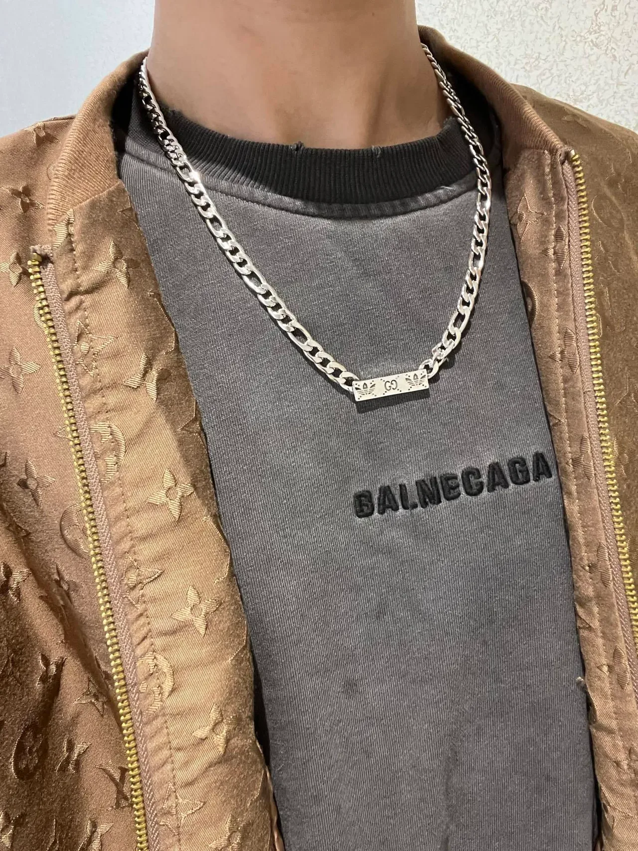 Gucci GG Marmont Silver Green Figaro Chain Logo Pendant Necklace 8