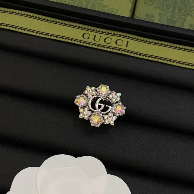 Gucci GG Marmont Silver Multicolor Interlocking Logo Floral Crystal Halo Necklace 5