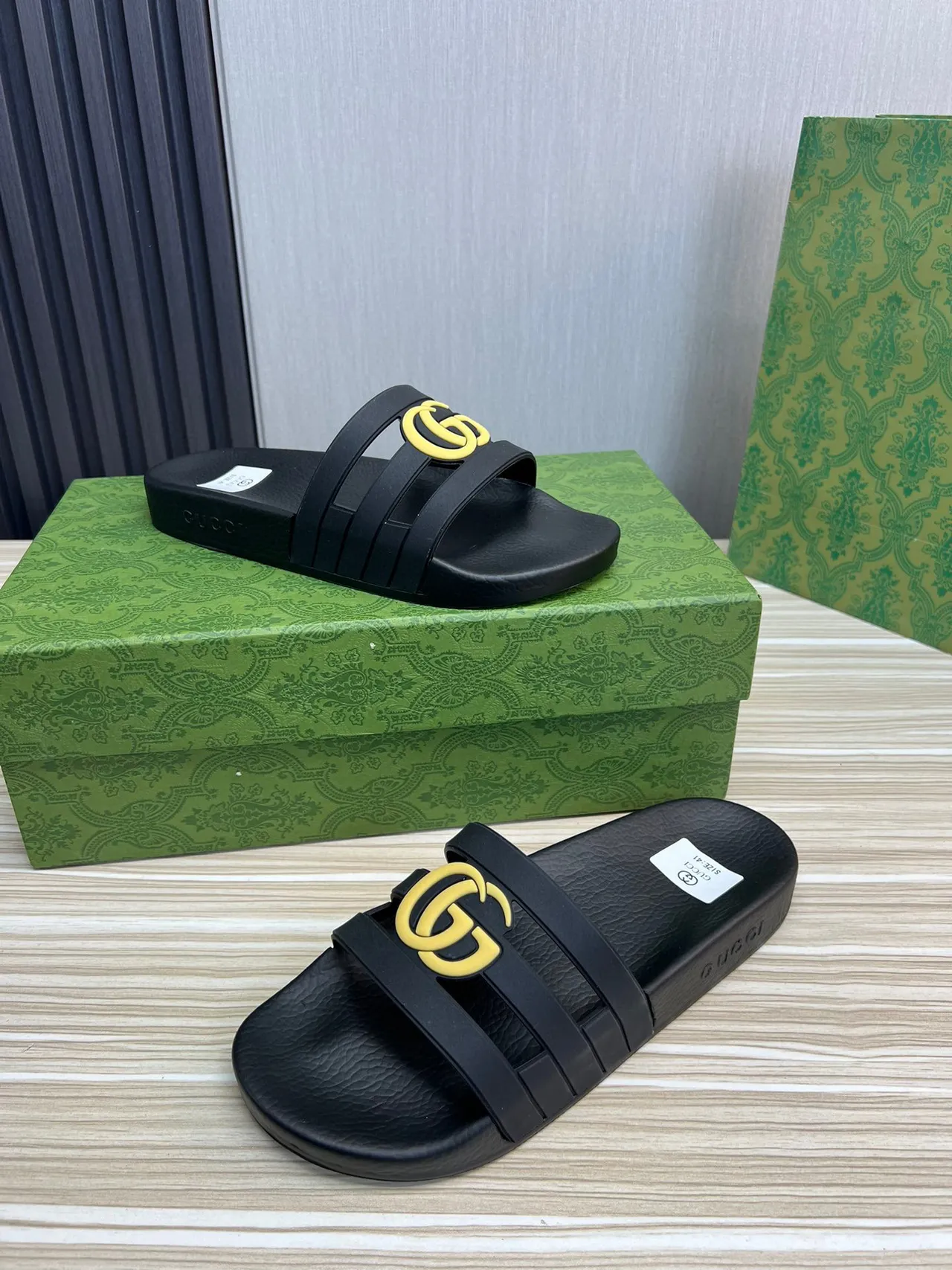 Gucci GG Marmont Slide Black Yellow Rubber Construction Dual-Strap Design Slippers 8