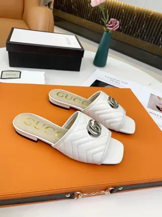 Gucci GG Marmont White Gold Quilted Matelassé Leather Interlocking G Hardware Slippers 9