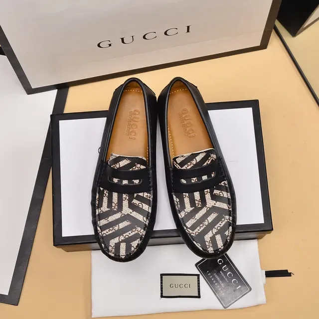 Gucci GG Monogram Canvas Black Strap Loafers 8