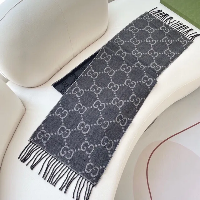 Gucci GG Monogram Lenço de seda cinza e preto tonal 8