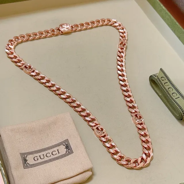 Gucci GG Motif Curb-Link Rose Gold-Tone Necklace 3